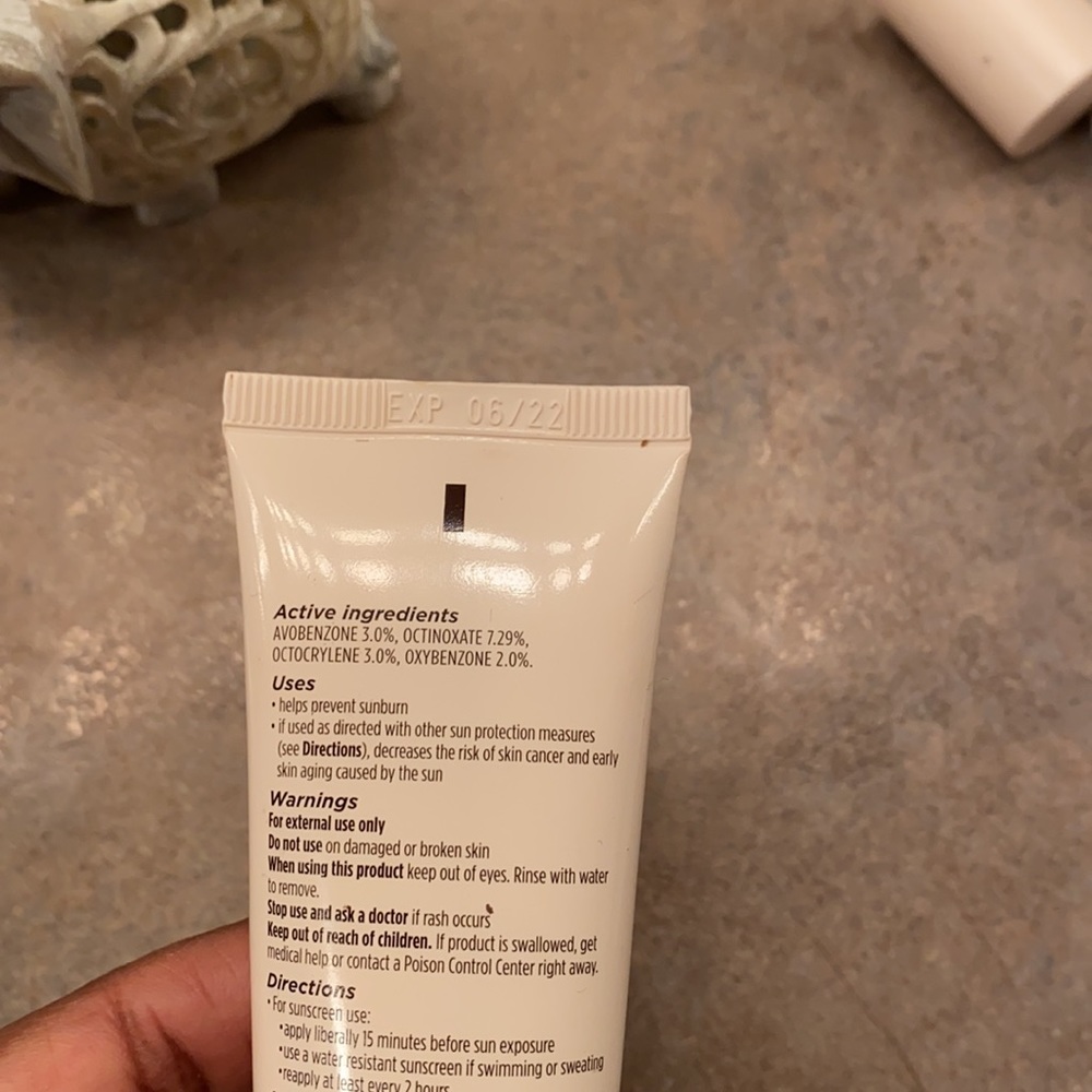 Laura Mercier Pure Canvas Primer - Picture 4 of 4
